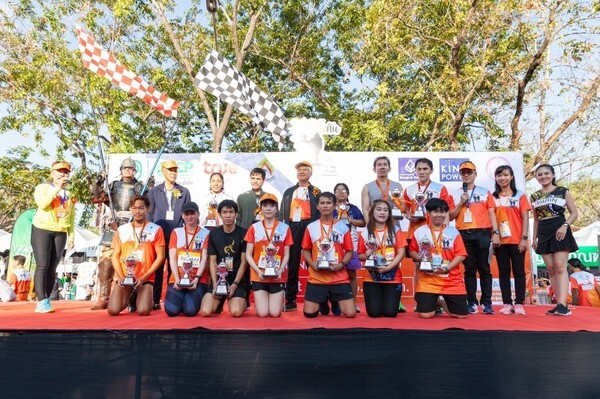 สมเด็จเจ้าฟ้าฯ กรมหลวงราชสาริณีสิริพัชร มหาวัชรราชธิดา เสด็จฯ เปิดงาน “วิ่งไปไม่ทิ้งกัน 2020 No One Left Behind” งานวิ่งครั้งแรกของไทยที่คนพิการชวนคนทั่วไปมาร่วมวิ่งชิงถ้วยพระราชทานฯ โดยมีผู้แทนเครือซีพี-ทรูเฝ้ารับเสด็จและรับพระราชทานโล่เกียรติคุณฯ