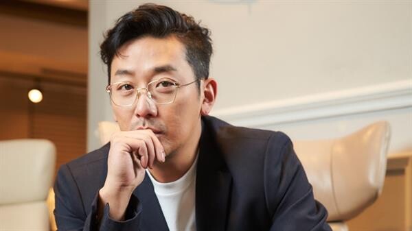 รู้จักนักแสดงตัวพ่อ “ฮา จองอู” พระเอกแถวหน้าของเกาหลี กับบทบาทครั้งใหม่ในหนังสยองขวัญแฝงปริศนา “The Closet ตู้นรกไม่ได้ผุด ไม่ได้เกิด”