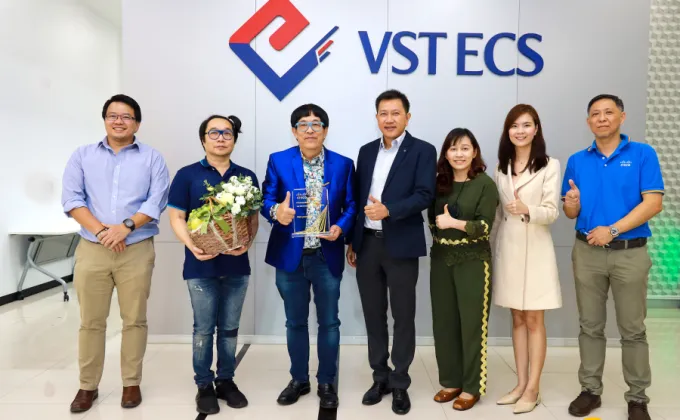 วีเอสที อีซีเอส (ประเทศไทย) รับรางวัลดิสทริบิวเตอร์ยอดเยี่ยมจาก