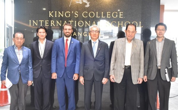 ดร.สมคิด จาตุศรีพิทักษ์ เยี่ยมชมโรงเรียนนานาชาติ คิงส์ คอลเลจ แบงคอก (King’s College International School Bangkok)