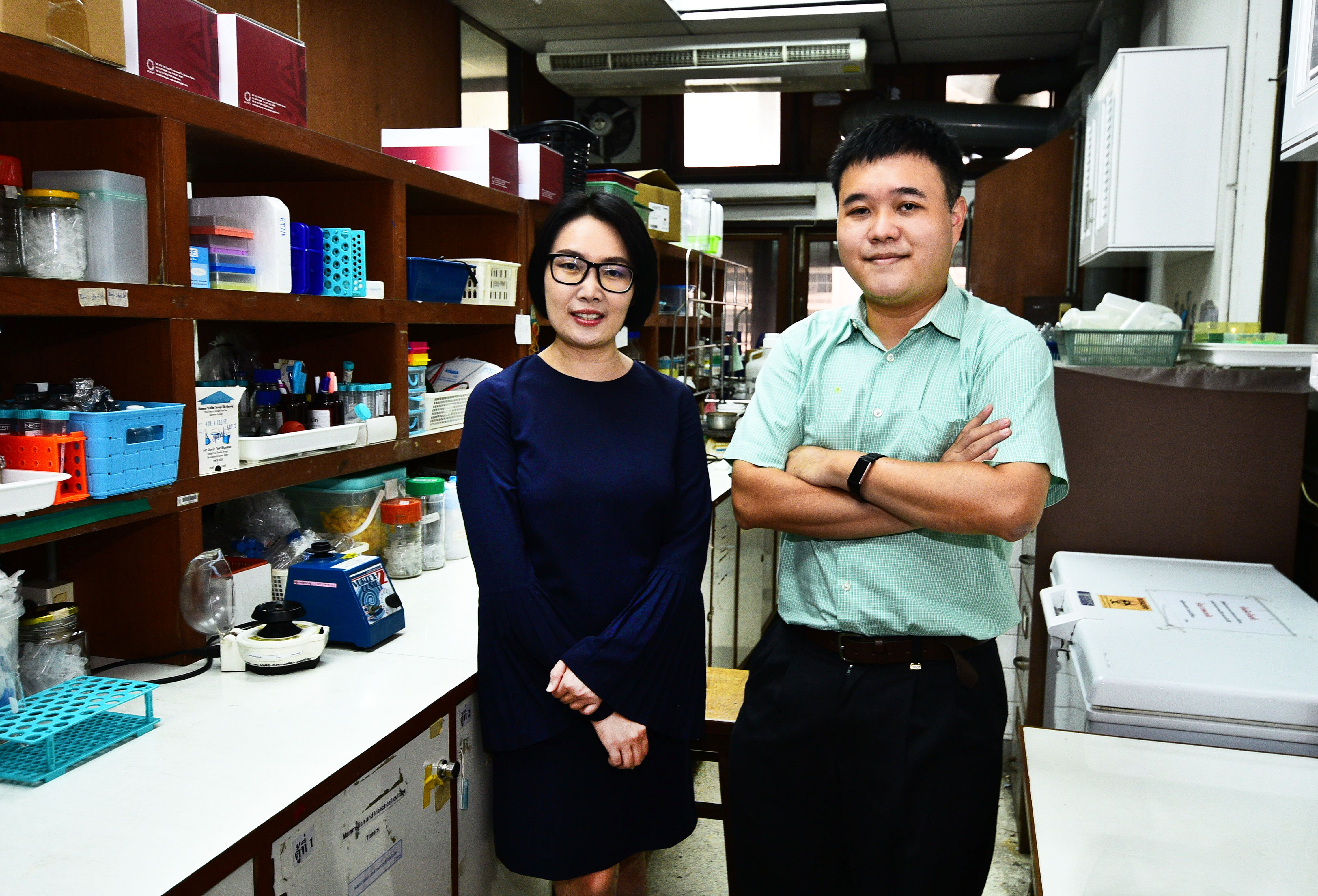 ครั้งแรกในไทยนักวิจัยชีวเคมี จุฬาฯ  ศึกษาโครงสร้างสามมิติของเอนไซม์ย่อยโปรตีนจากโควิด-19