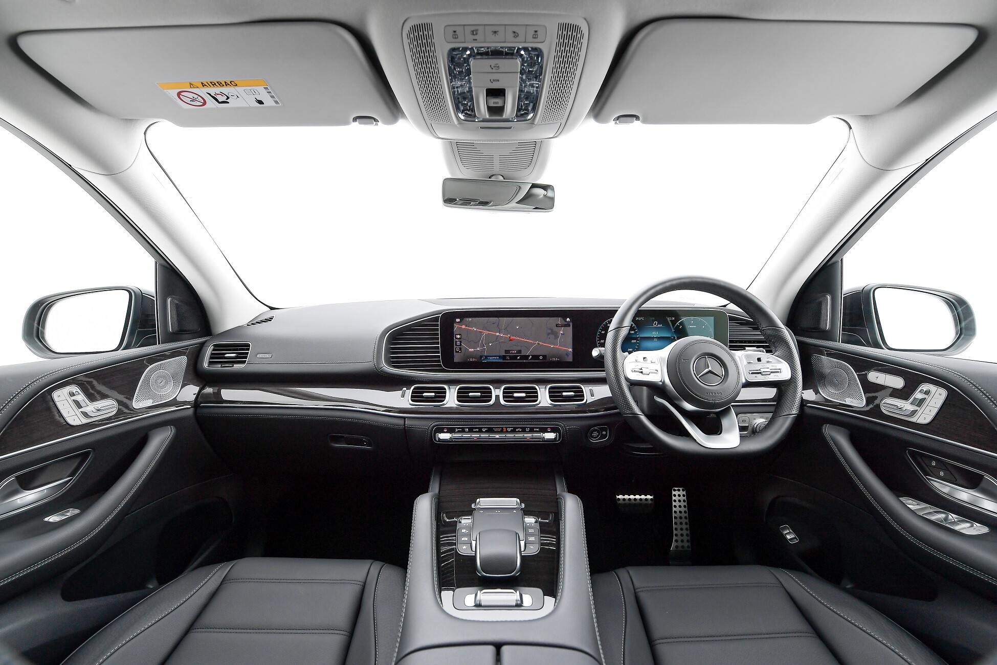 เมอร์เซเดส-เบนซ์ ก้าวข้ามทุกบรรทัดฐานความหรูหราด้วย  "Mercedes-Benz GLS 350 d 4MATIC AMG Premium" รุ่นประกอบในประเทศใหม่