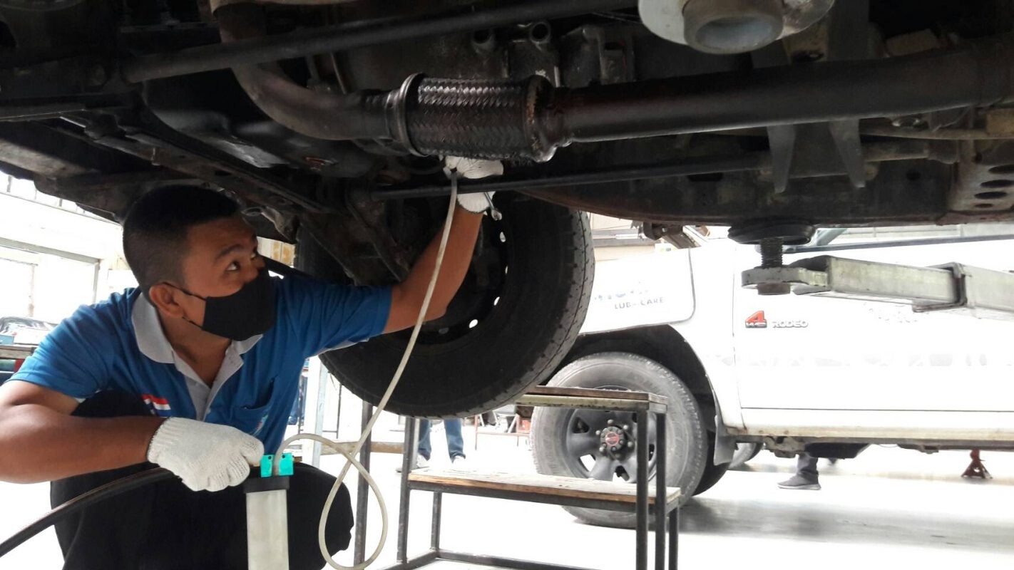 สพร.2 สุพรรณบุรี ทดสอบมาตรฐานฝีมือแรงงานช่างซ่อมรถยนต์ ระดับ 1