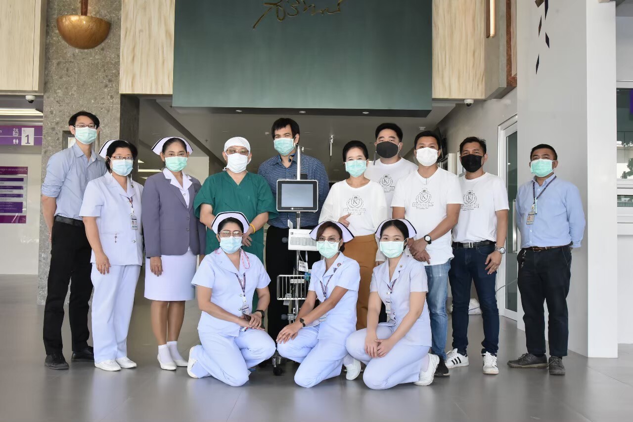 KENSINGTON KHAOYAI มอบเครื่องแสดงการทำงานของหัวใจและหลอดเลือด แก่โรงพยาบาลมหาราชนครราชสีมา