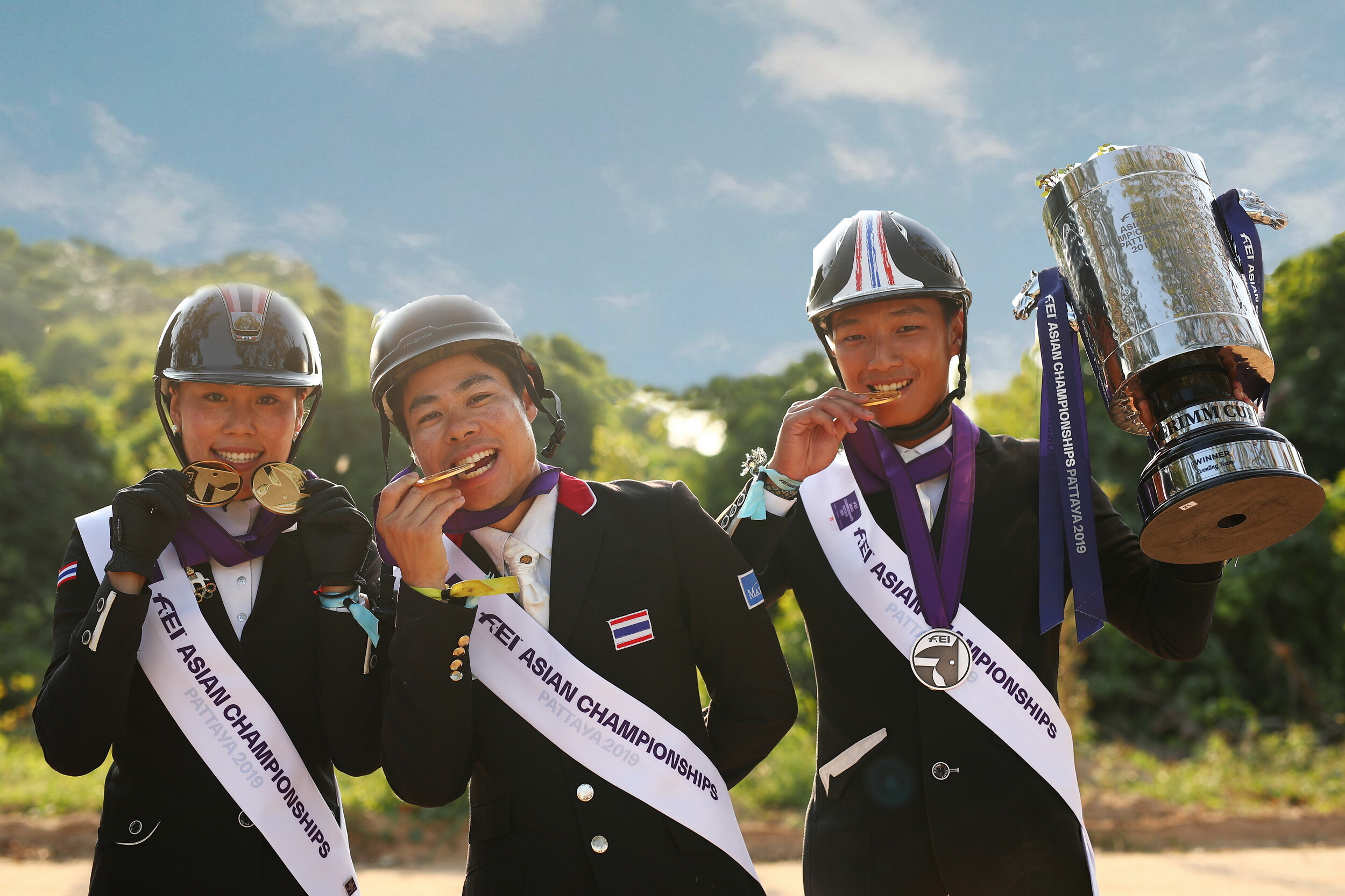ทีมนักกีฬาขี่ม้าไทย สร้างประวัติศาสตร์ คว้าสิทธิ์ลุย "โตเกียว โอลิมปิก"
