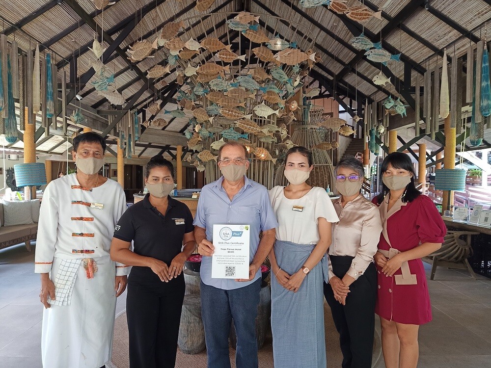 โรงแรมเคปพันวา ภูเก็ต ผ่านมาตรฐานด้านสุขอนามัยปลอดภัยจาก COVID-19 รับประกาศนียบัตรจากการท่องเที่ยวแห่งประเทศไทย