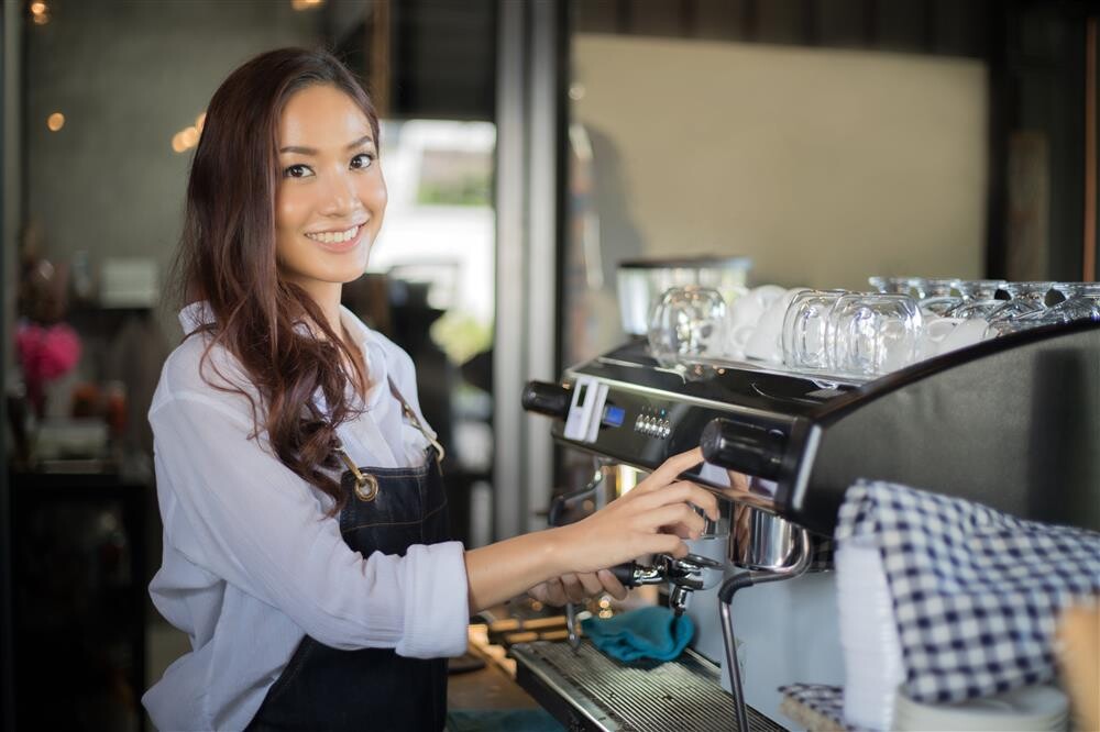 ฝึกศิลปะการชงกาแฟและเรียนรู้การบริหารจัดการร้านอย่างมืออาชีพ กับหลักสูตร "Professional Barista & Cafe Management Control" ที่ วิทยาลัยดุสิตธานี
