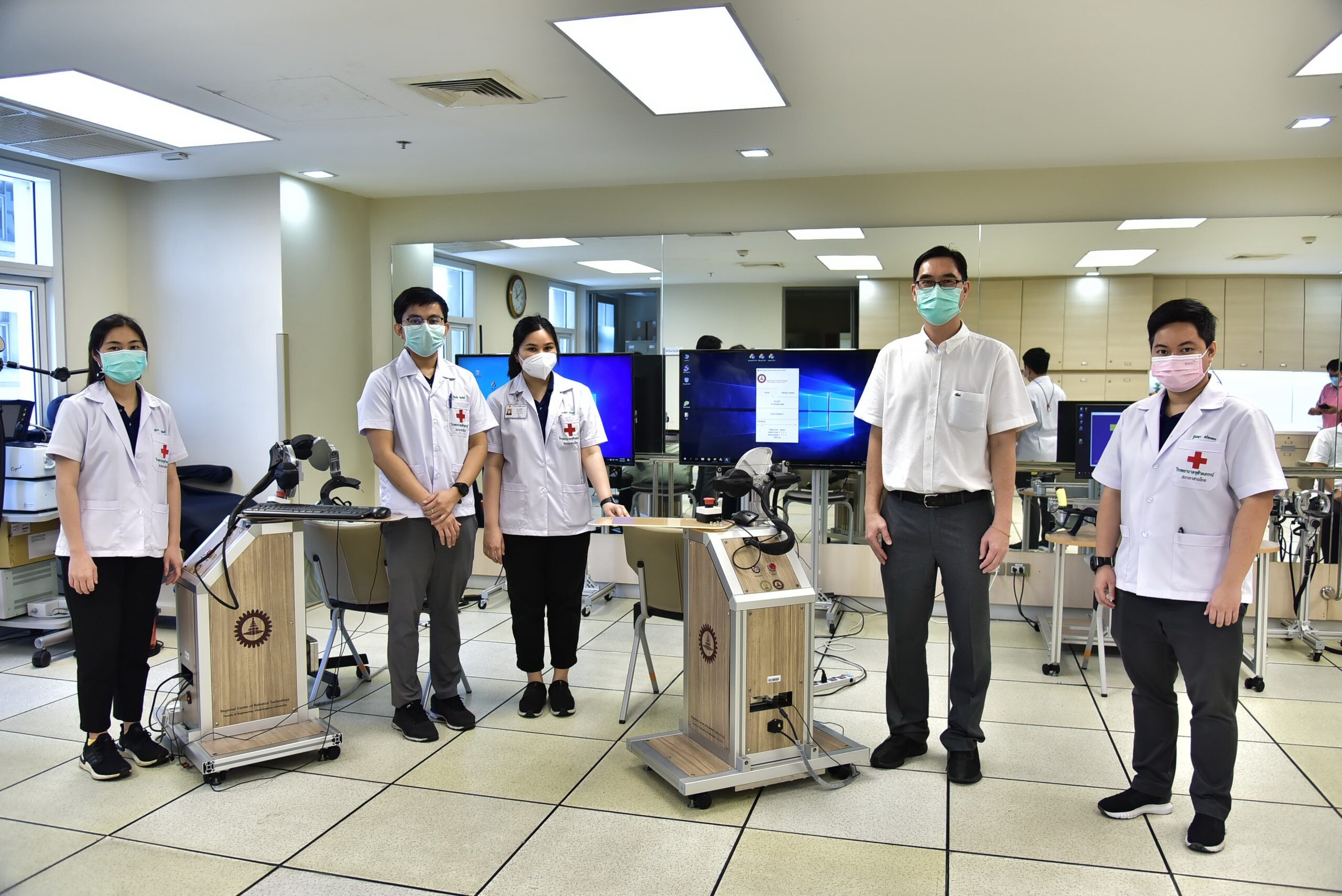 ผู้ป่วยโรคหลอดเลือดสมองฟื้นฟูได้ ด้วยหุ่นยนต์ฟื้นฟูสมรรถภาพ นวัตกรรมเพื่อคนไทยโดยวิศวฯ และแพทย์ จุฬาฯ