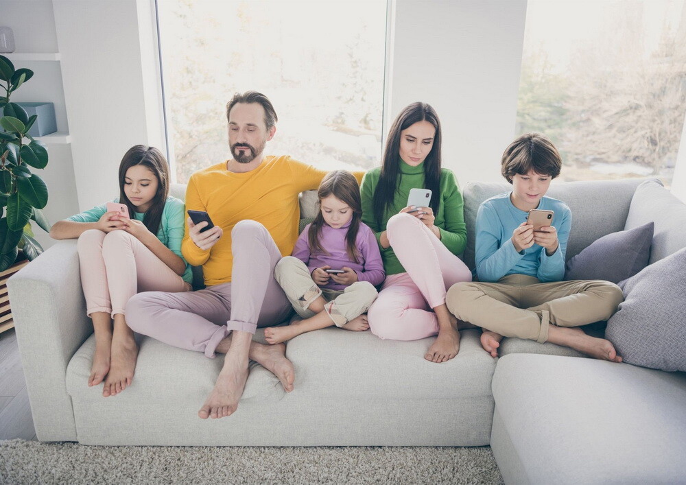 Kaspersky เผยผู้ปกครองกังวลพฤติกรรมดิจิทัล - 48% ใช้แอป parental control ดูแลบุตรหลาน