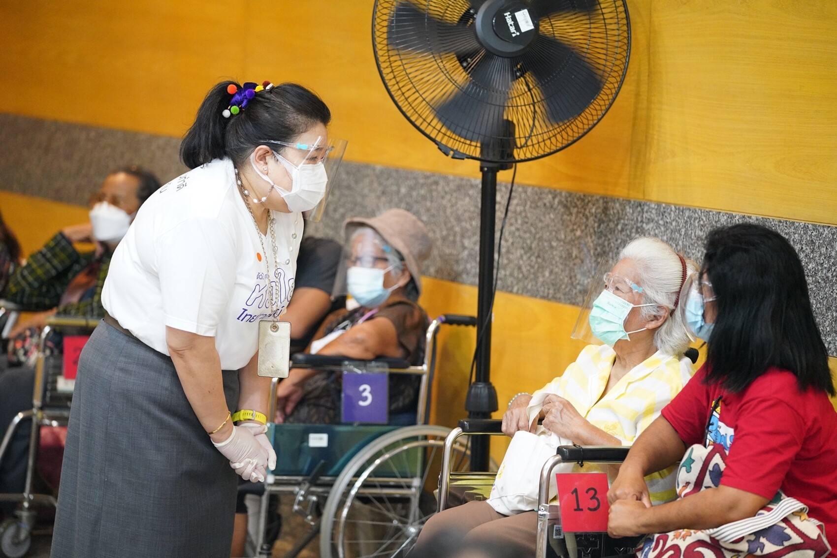 ธนาคารไทยพาณิชย์รวมใจฝ่าวิกฤติโควิด-19 ภูมิใจที่ได้ดูแลคนไทยกว่า 2 แสนคนให้เข้าถึงวัคซีน ปลอดภัยจากโควิด-19