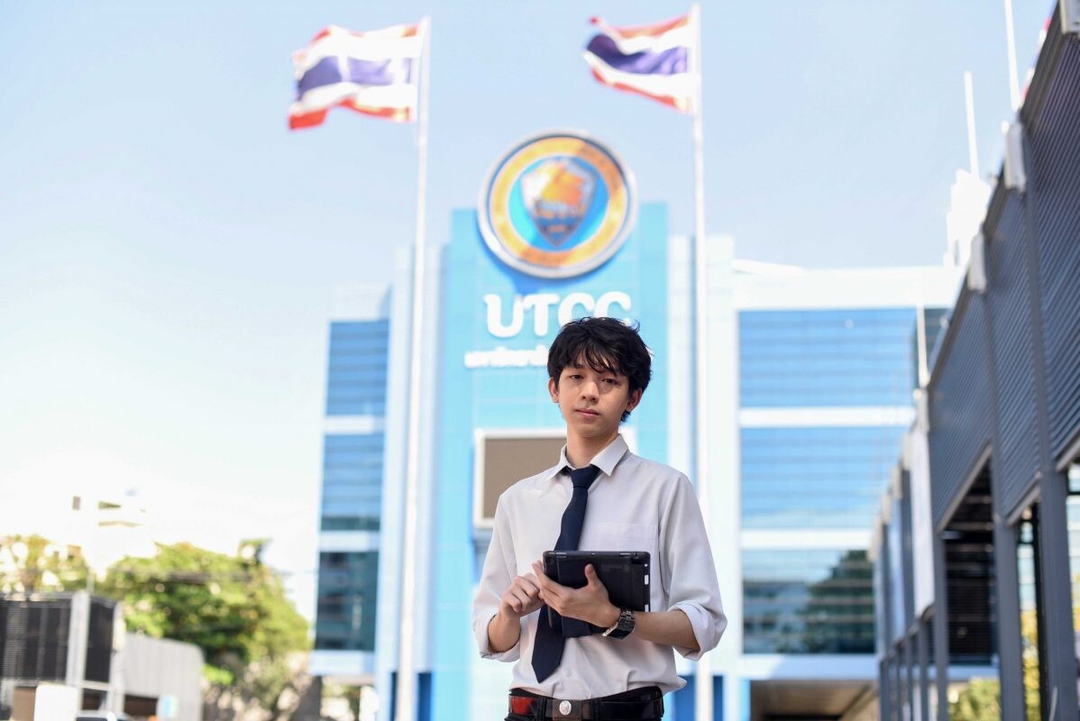 เด็กบริหารธุรกิจเกม E-sport ม.หอการค้าไทย สุดเจ๋งสร้างรายได้จาก NFT Games สูงสุดเดือนละ 500,000 บาท