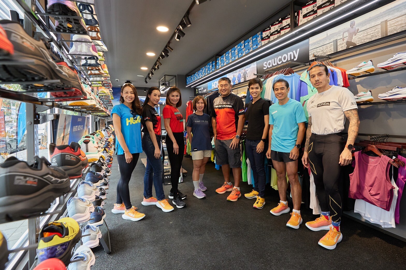 สวรรค์ของนักวิ่งที่ชื่นชอบรองเท้า ต้องไม่พลาด! พาราไดซ์ พาร์ค ดึงร้านแบรนด์ดัง REV RUNNR เปิดสาขาใหม่