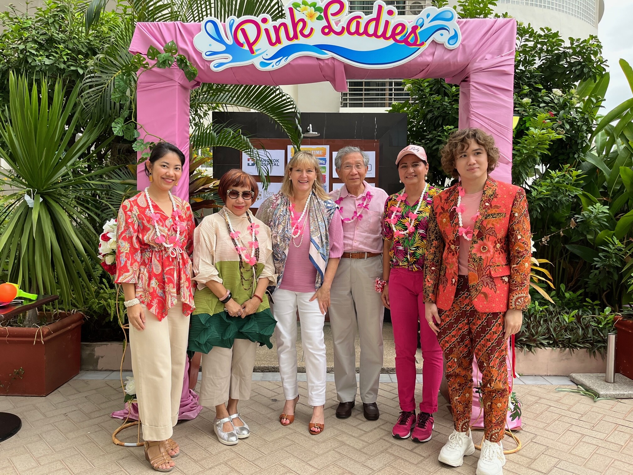 Pink Ladies Group จัดกิจกรรม "Pink Ladies Celebrate Songkran"