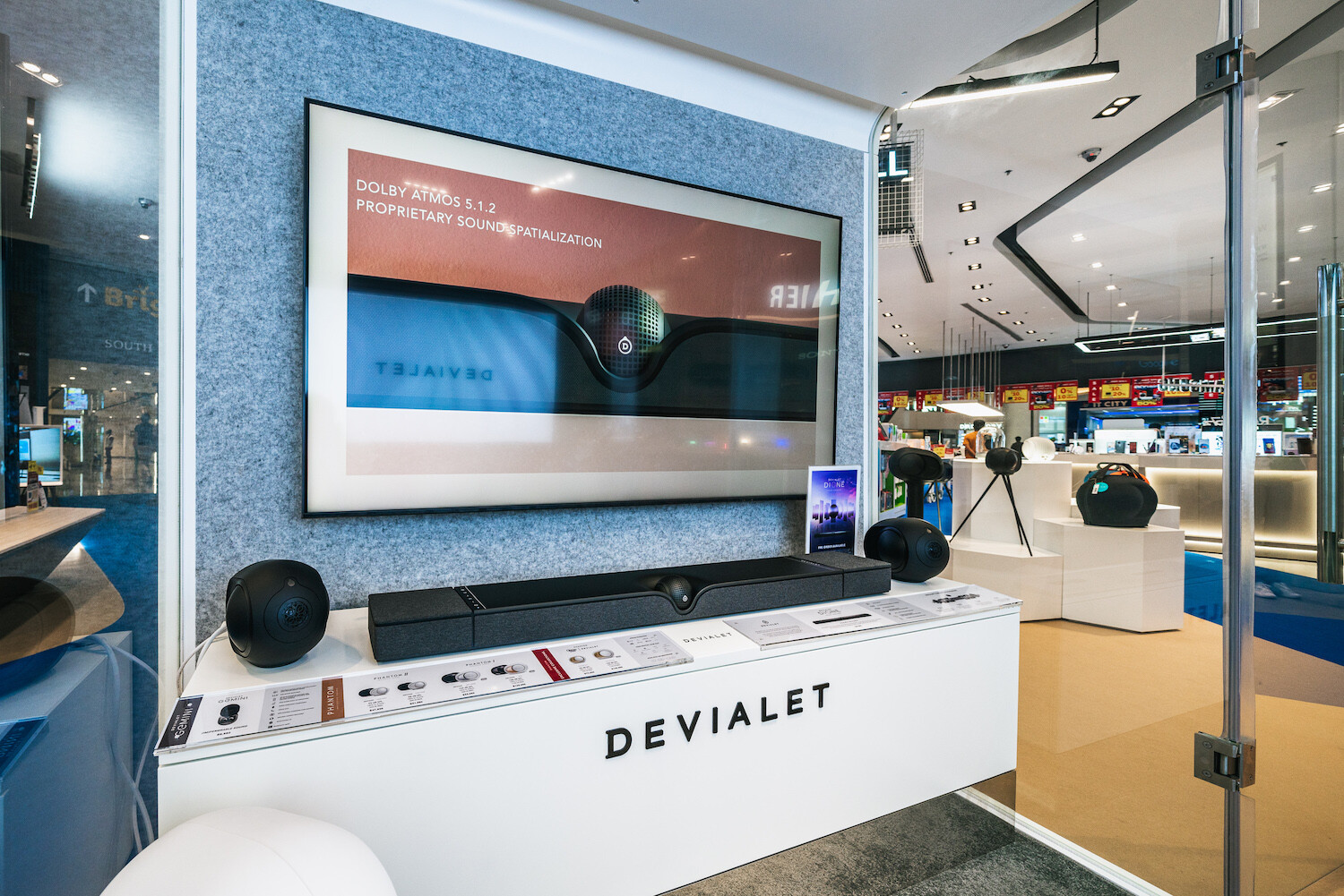 DECO 2000 introduces Devialet Dione high-end soundbar Expand your listening experience with the "cabin" audio room from France
