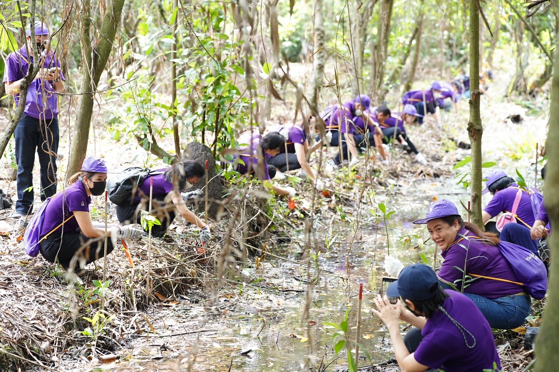 SCB ชวนกัน "ปั่น ไป ปลูก" เติมพื้นที่สีเขียวในโครงการ Our Khung Bangkachao