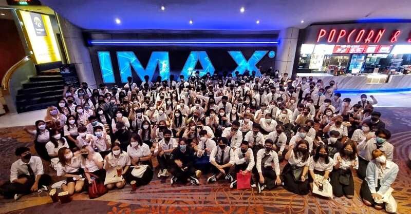 ปิ๊งไอเดีย! ต้อนรับน้องใหม่สร้างสรรค์ นำเฟรชชี่ DEK FILM"65 ปิดโรงดูหนัง @IMAX เรียนกับตัวจริง ประสบการณ์จริง