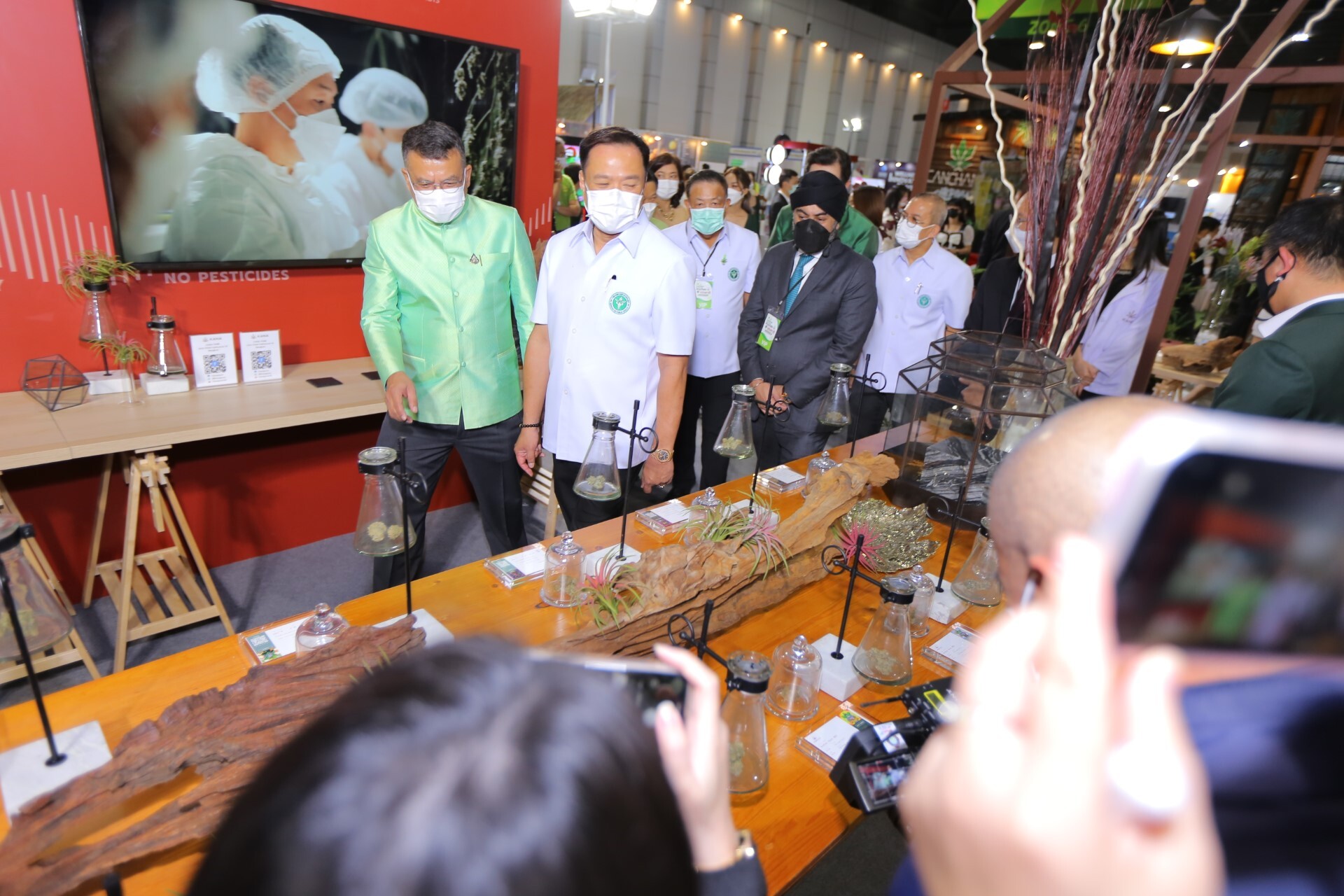"บีสโปคฯ" ในเครือ "บูทิค คอร์ปอเรชั่น"  นำแบรนด์ KANA ร่วมงาน Thai herbal expo 2022  ย้ำ หนึ่งในผู้นำคลินิกกัญชาเพื่อสุขภาพระดับไฮเอนด์