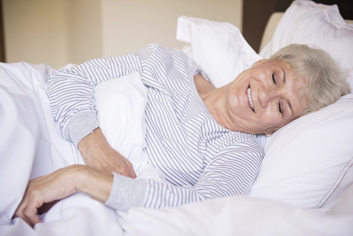 บีเอ็นบีโฮม แนะควรเลือกที่นอนแบบไหนให้ผู้สูงอายุไม่ปวดหลัง หลับลึกไม่ตื่นกลางดึก ลดปัญหาภูมิแพ้ป้องกันไรฝุ่น