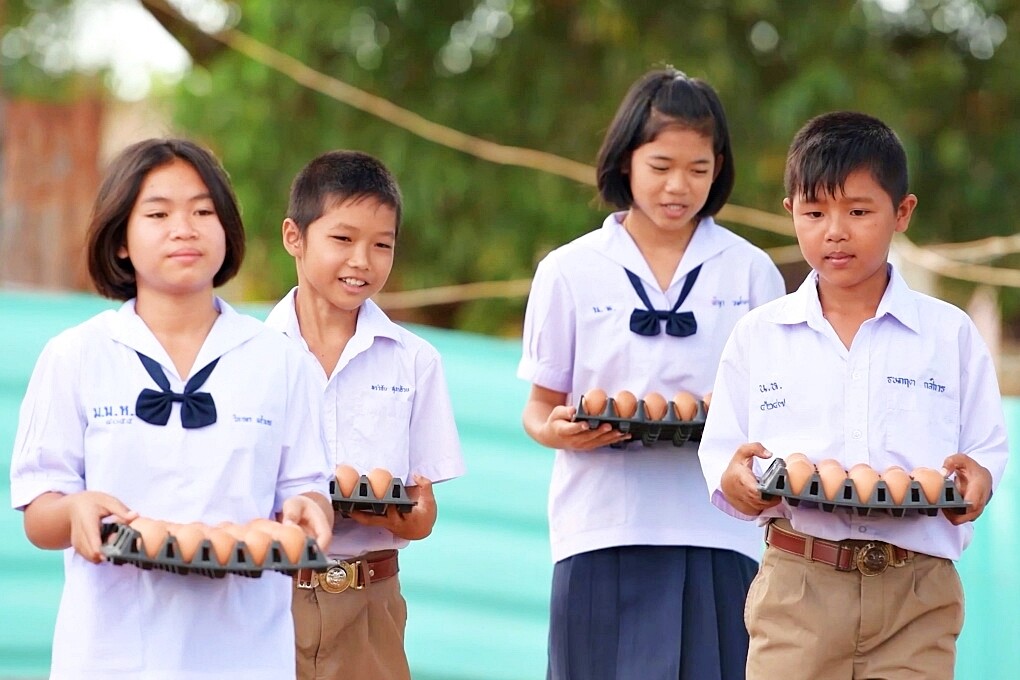 ซีพีเอฟ หนุน "โครงการเลี้ยงไก่ไข่เพื่ออาหารกลางวันนักเรียน" ก้าวสู่ปีที่ 35 มุ่งถ่ายทอดเทคโนโลยี สร้างความมั่นคงทางอาหารให้เยาวชน