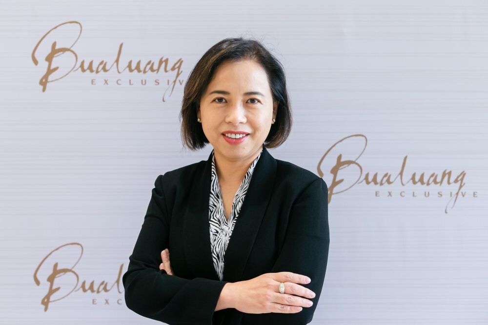 Bangkok Bank launches "Bangkok Bank PINNACLE Card" the first metal credit card from Thai commercial banks which offers ultimate privileges for ultra-high net worth customers together