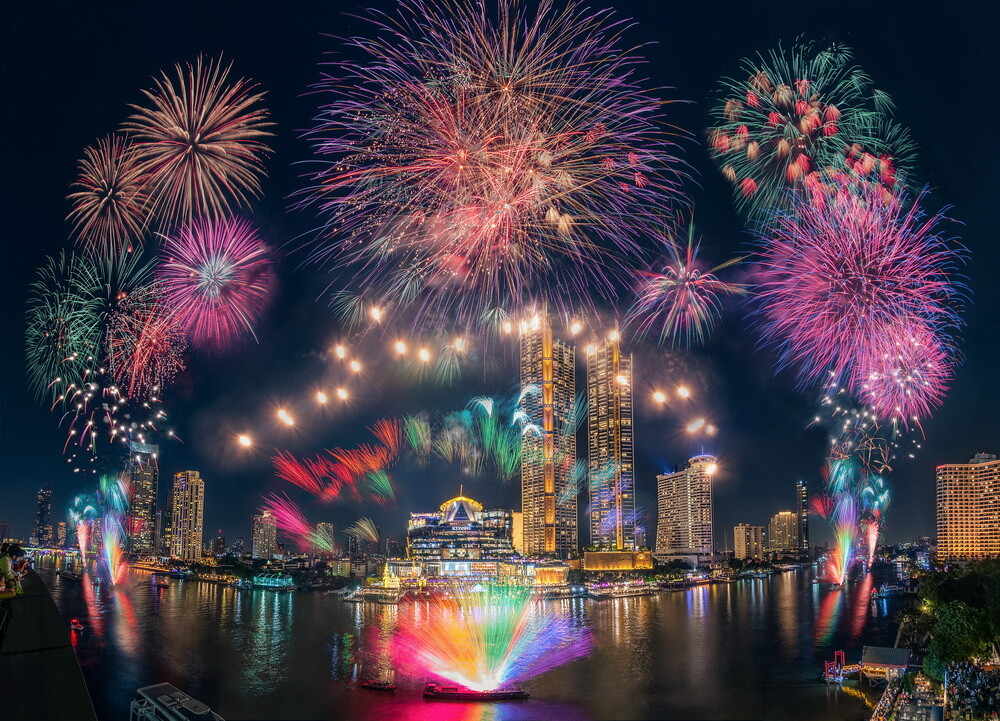 ไอคอนสยาม ชวนคนรักการถ่ายภาพ ร่วมเก็บความงดงามในค่ำคืนส่งท้ายปี แสดงฝีมือการถ่ายภาพพลุดอกไม้ไฟ ในงาน Amazing Thailand Countdown 2023