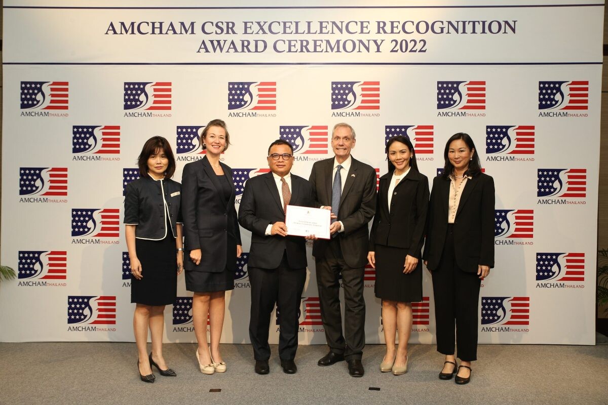 เอสโซ่ รับรางวัลองค์กรที่มีความรับผิดชอบต่อสังคมดีเด่น ระดับแพลทินัม จากหอการค้าอเมริกันในประเทศไทย