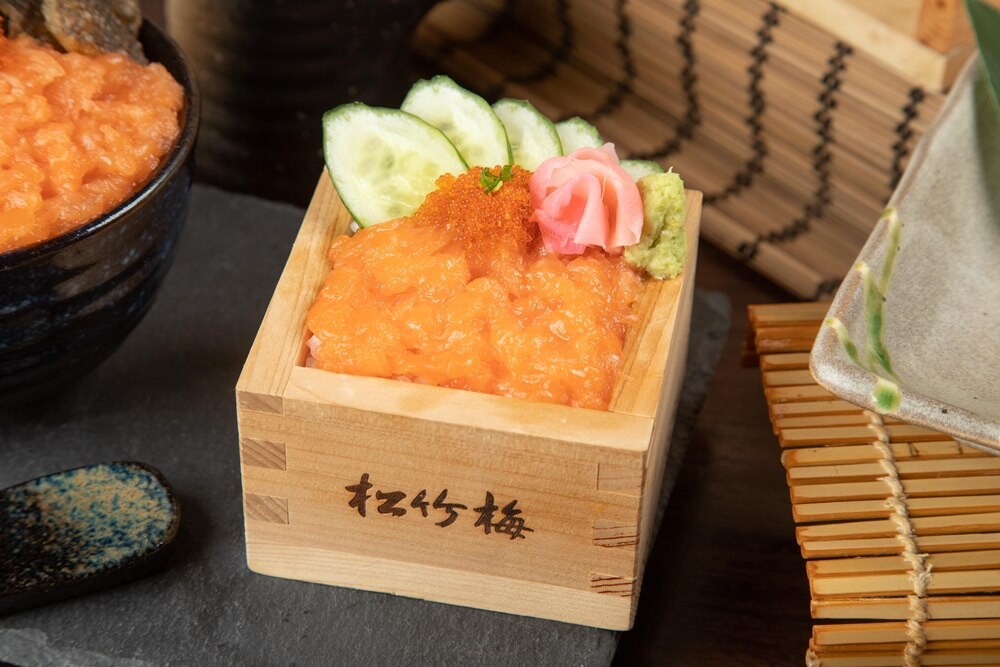ร้านอาหารญี่ปุ่น "สึโบฮาจิ" จัดโปรโมชั่น "Salmon Crazy" เอาใจคนรักแซลมอนด้วยเมนูอร่อยสุดคุ้ม เริ่มต้น 39  - 99 บาท