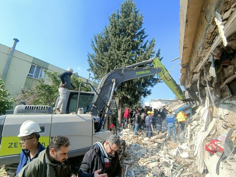 "ซูมไลออน" ร่วมภารกิจกู้ภัยแผ่นดินไหวตุรกี ช่วยได้แล้วกว่า 20 ชีวิต