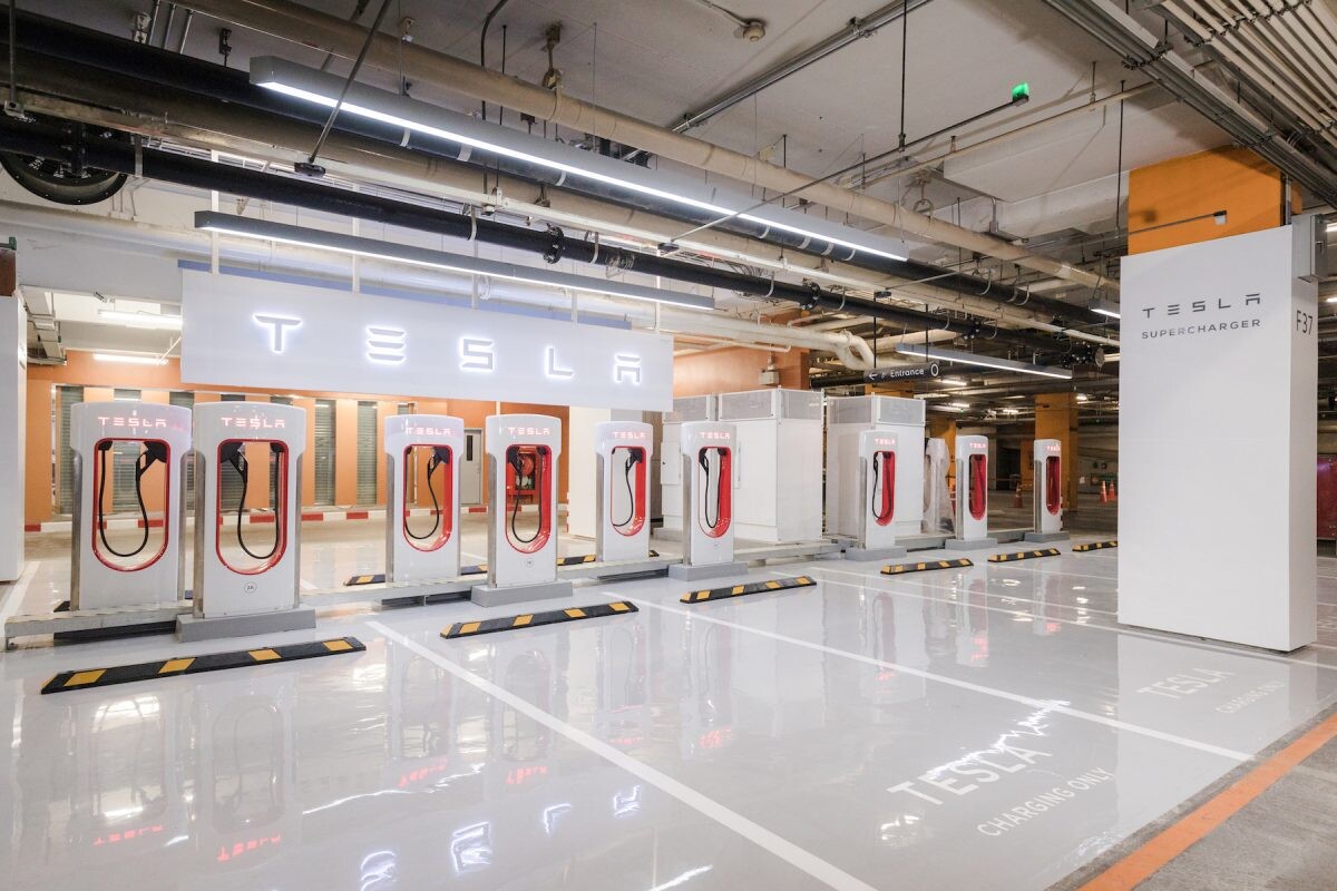 Tesla เปิดสถานี Supercharger แห่งแรกในประเทศไทย ณ เซ็นทรัลเวิลด์