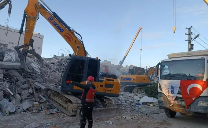 เอ็กซ์ซีเอ็มจี แมชชินเนอรี่ ส่งเครื่องจักรช่วยตุรกีกู้ภัยแผ่นดินไหว