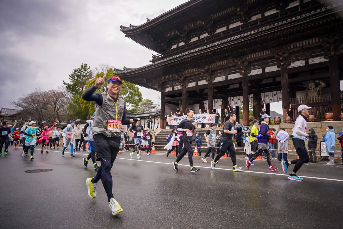 วาโก้สนับสนุนนักวิ่งไทย ลงสนามฟูลมาราธอนที่ทั่วโลกรอคอย "KYOTO MARATHON 2023" Supported by WACOAL & CW-X ณ เกียวโต ญี่ปุ่น