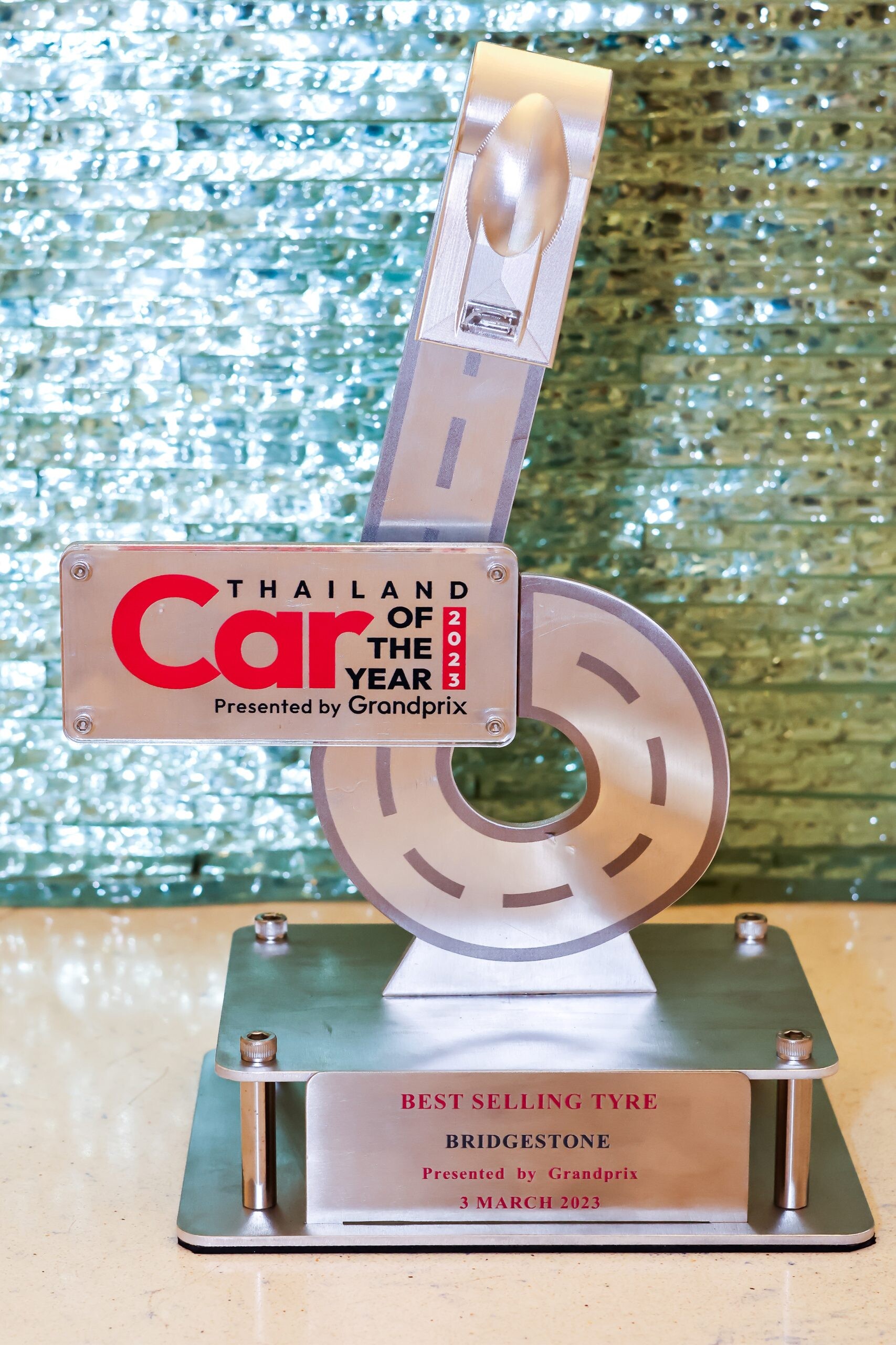 บริดจสโตนครองความแข็งแกร่งของแบรนด์ในตลาดยางรถยนต์ คว้ารางวัล "BEST SELLING TYRE โดยกรังด์ปรีซ์" ต่อเนื่องเป็นปีที่ 25