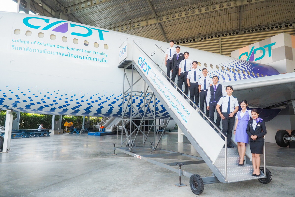 คณบดี CADT DPU ชี้หลังอุตสาหกรรมการบินฟื้นตัว ความต้องการแรงงานสูง เร่งเตรียม นศ.ป้อนตลาดแรงงานด้านการบินขาดแคลน