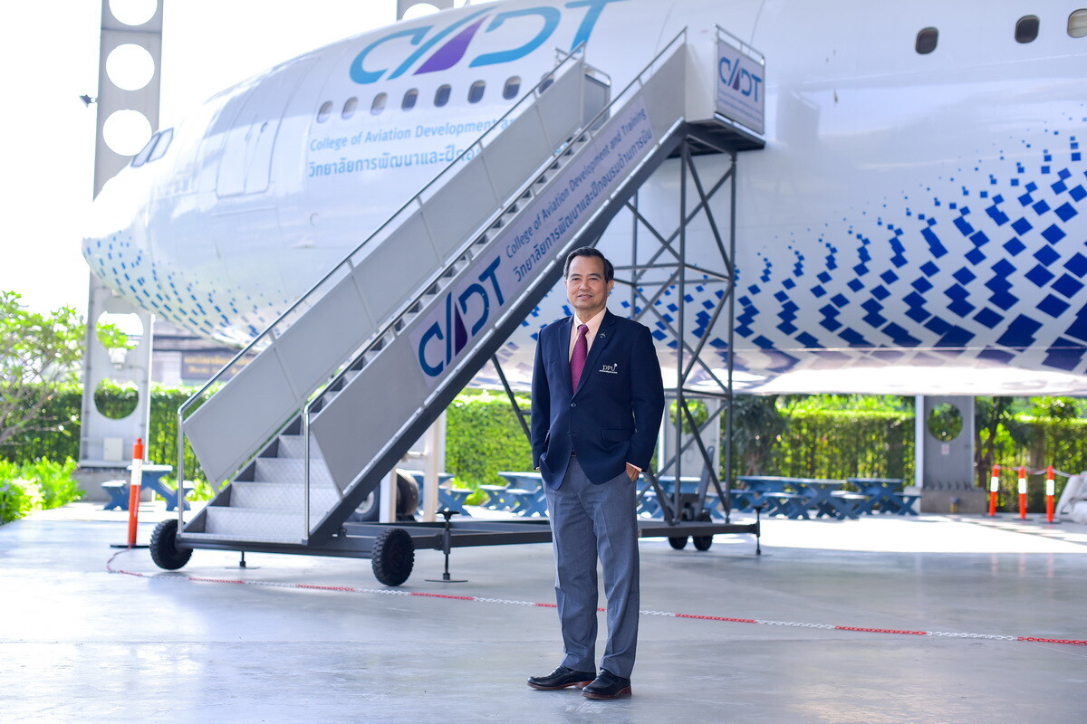 คณบดี CADT DPU ชี้หลังอุตสาหกรรมการบินฟื้นตัว ความต้องการแรงงานสูง เร่งเตรียม นศ.ป้อนตลาดแรงงานด้านการบินขาดแคลน
