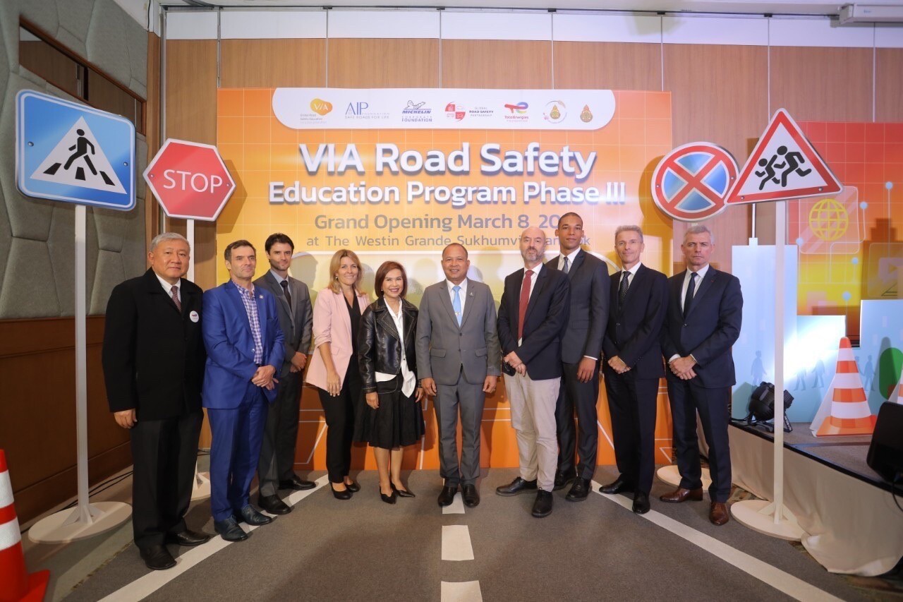'มิชลิน' ผนึกกำลัง 'โททาลเอนเนอร์ยีส์' สนับสนุนโครงการ VIA Road Safety Education Programme ระยะที่ 3 ผ่านหลักสูตรโดยมูลนิธิป้องกันอุบัติภัยแห่งเอเชีย