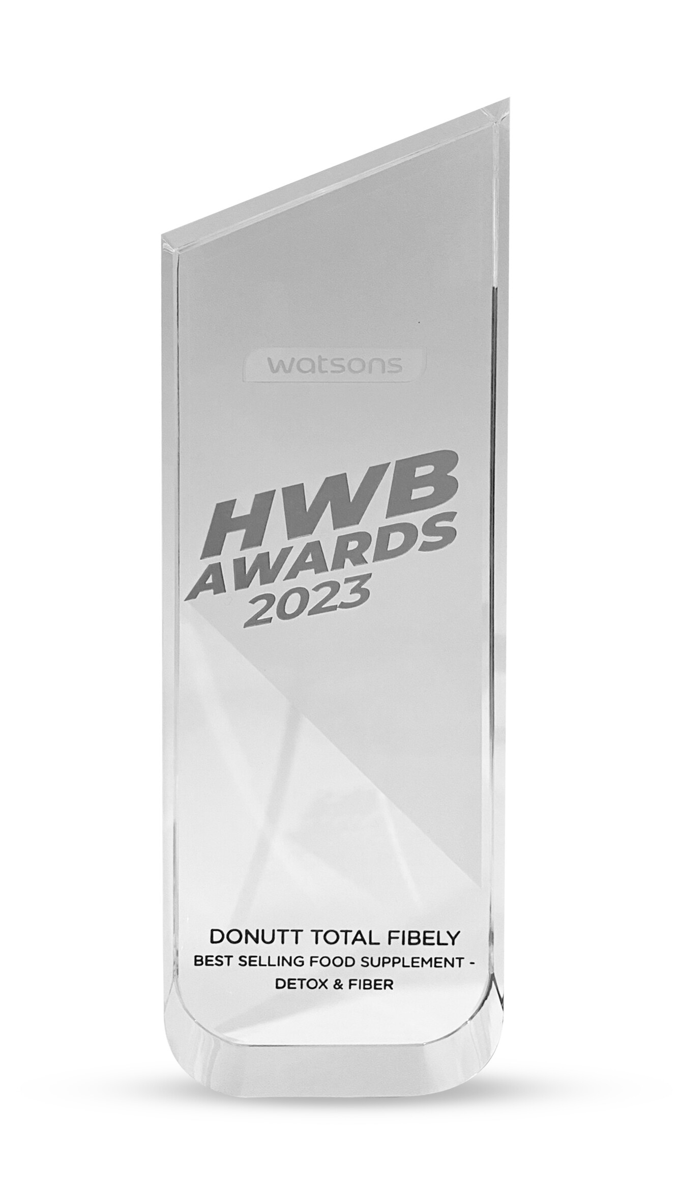 NOVA คว้ารางวัล Watsons HWB Awards 2023 สุดยอดสินค้าขายดีต่อเนื่อง 6 ปีซ้อน