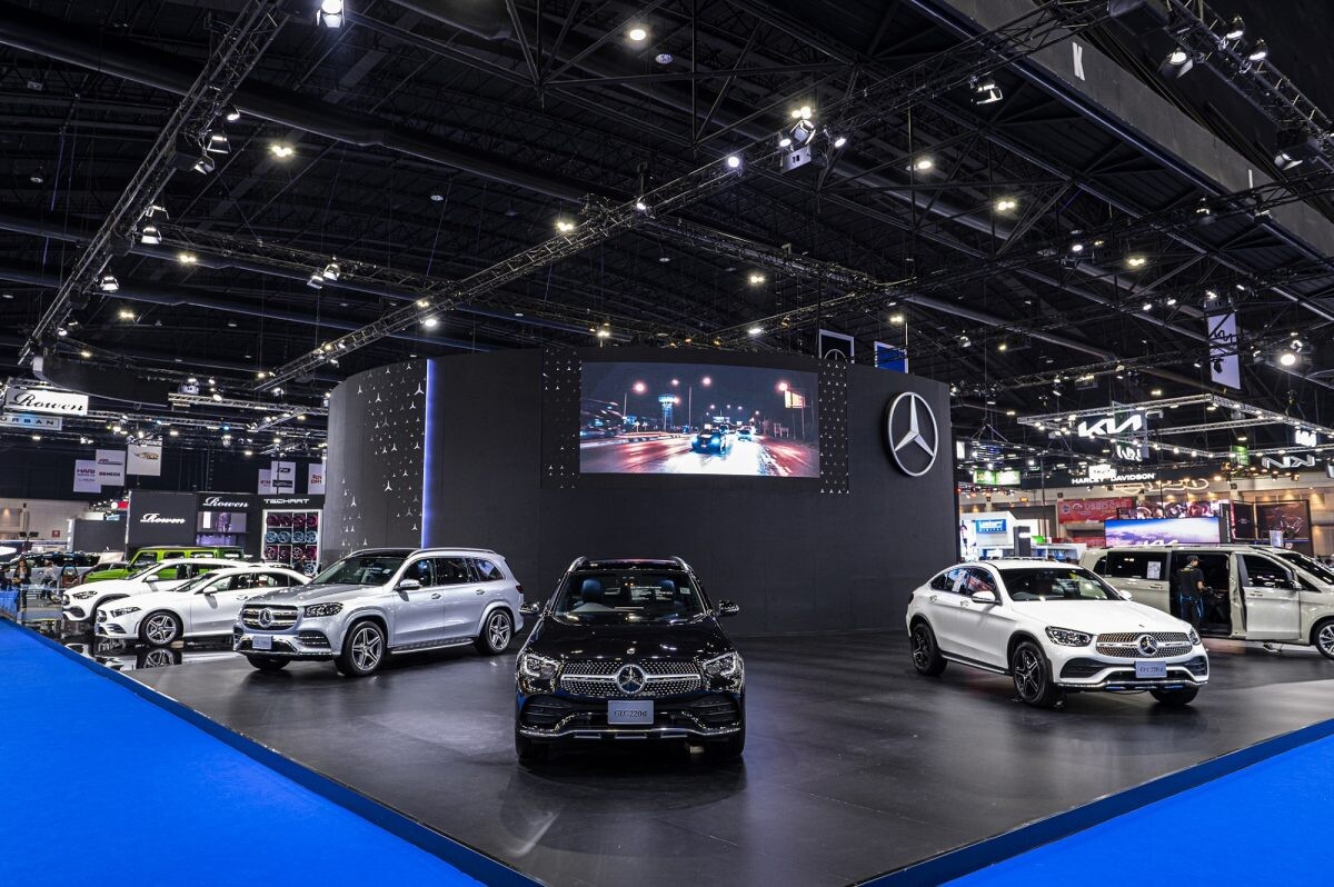Mercedes-Benz โชว์วิสัยทัศน์ "Ambition to Lead" พร้อมเผยโฉมยนตรกรรมระดับลักชัวรี่ครบทุกรุ่น ที่บูธ A19 ในงานมอเตอร์โชว์ ครั้งที่ 44