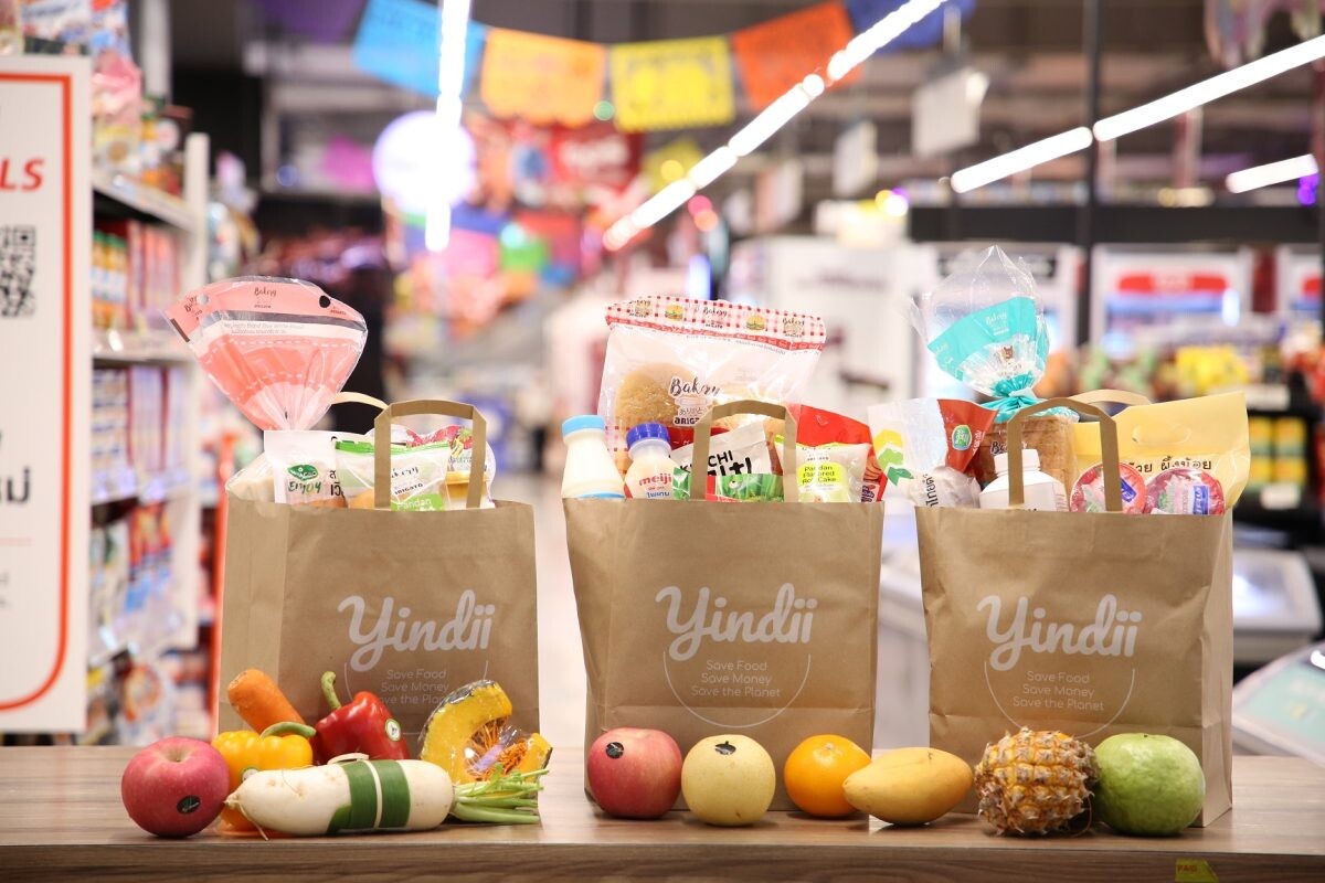Tops joins Yindii to create a new sustainability model to turn food surplus into "Surprise Bags" for sale at affordable prices to reduce food waste