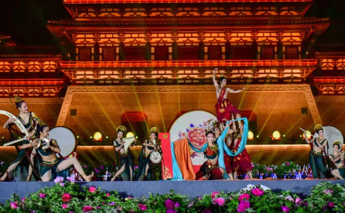 Xinhua Silk Road: เทศกาลวัฒนธรรมดอกโบตั๋นเมืองลั่วหยาง