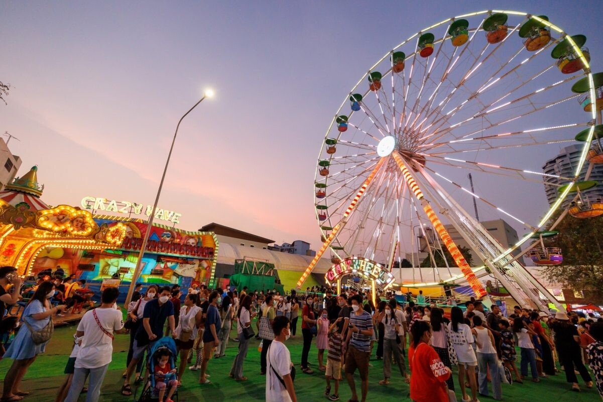 เซ็นทรัล บางนา จัดเต็มความสนุกครั้งยิ่งใหญ่ Siam Carnival มหกรรมสวนสนุก เครื่องเล่นสุดมันส์ วันนี้ - 21 พ.ค. 2566