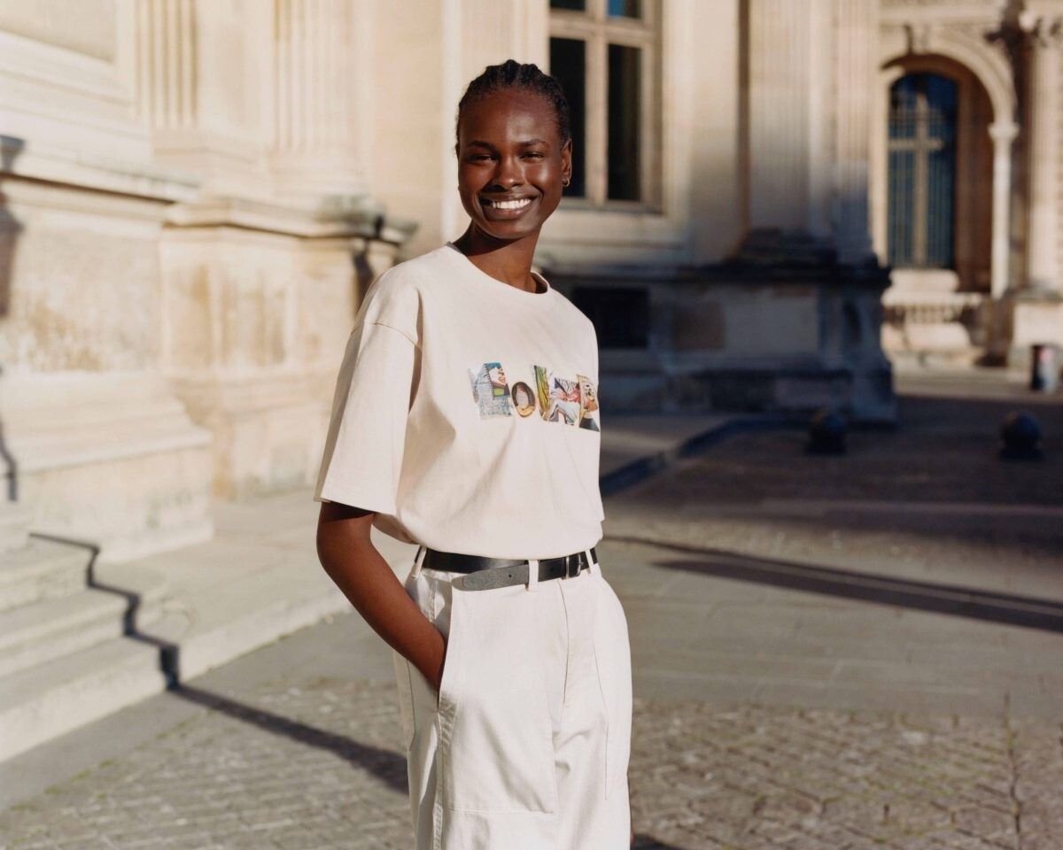 คอลเลคชันเสื้อยืด UNIQLO x LOUVRE by M/M (PARIS) เสื้อยืดลายใหม่ที่นำงานศิลป์ชื่อดังมาตีความอีกครั้ง โดยศิลปินนักออกแบบแห่ง M/M (PARIS) จากฝรั่งเศส วางจำหน่าย 15 พฤษภาคมนี้