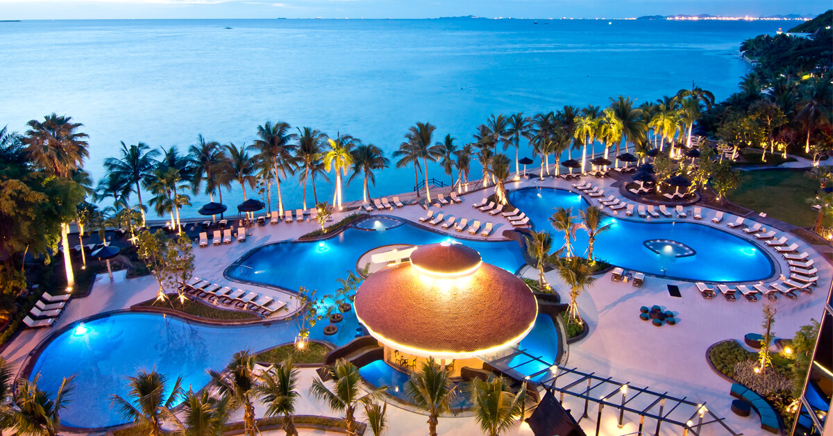 รอยัล วิง สวีท แอนด์ สปา ได้รับรางวัล Travelers' Choice(R) Best of the Best Luxury Hotels จาก TripAdvisor(R) โดยได้รับการยอมรับว่าเป็นโรงแรมดีที่สุดในประเทศไทย จากคะแนนของนักท่องเที่ยว