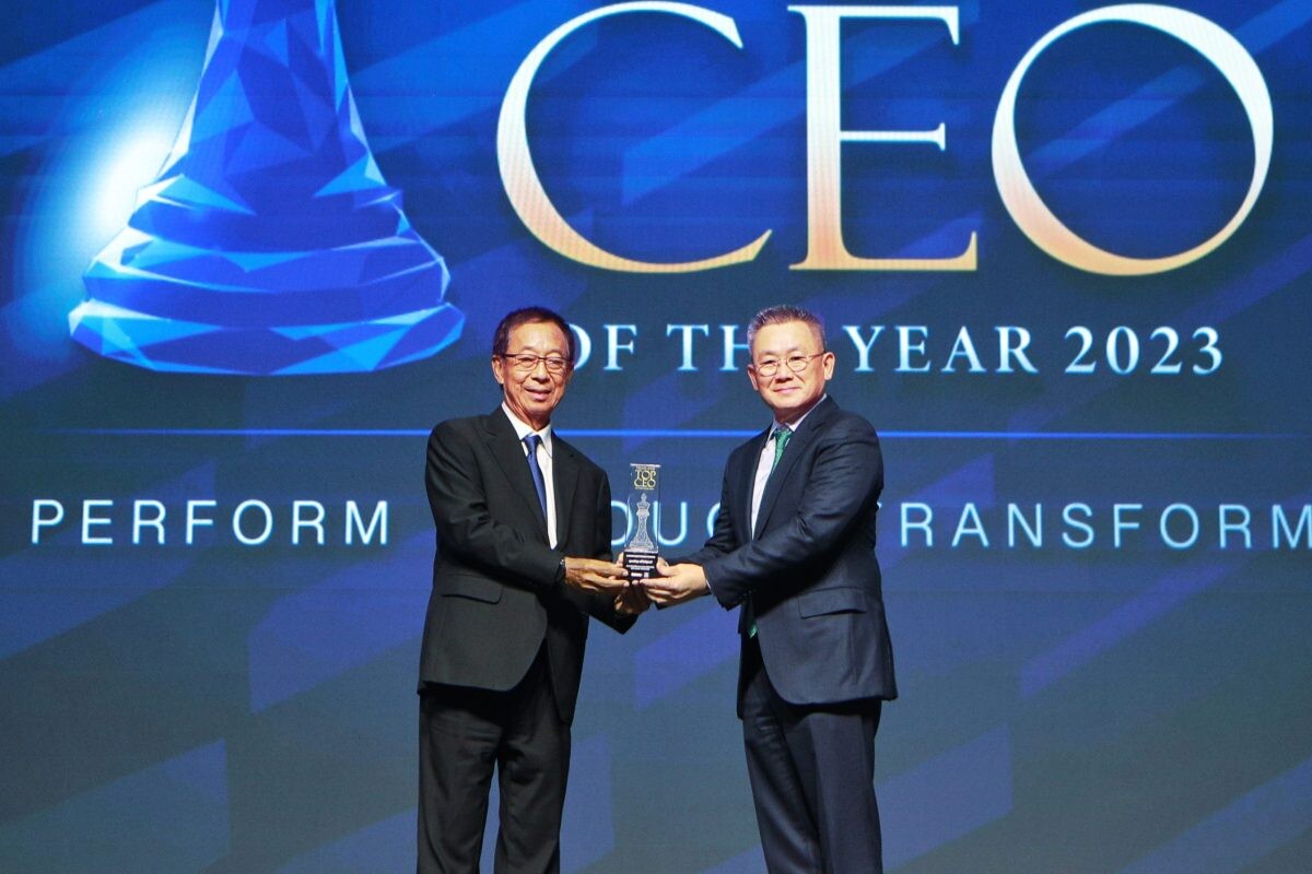 CEO เบทาโกร รับรางวัล "THAILAND TOP CEO OF THE YEAR" ต่อเนื่องเป็นที่ 2