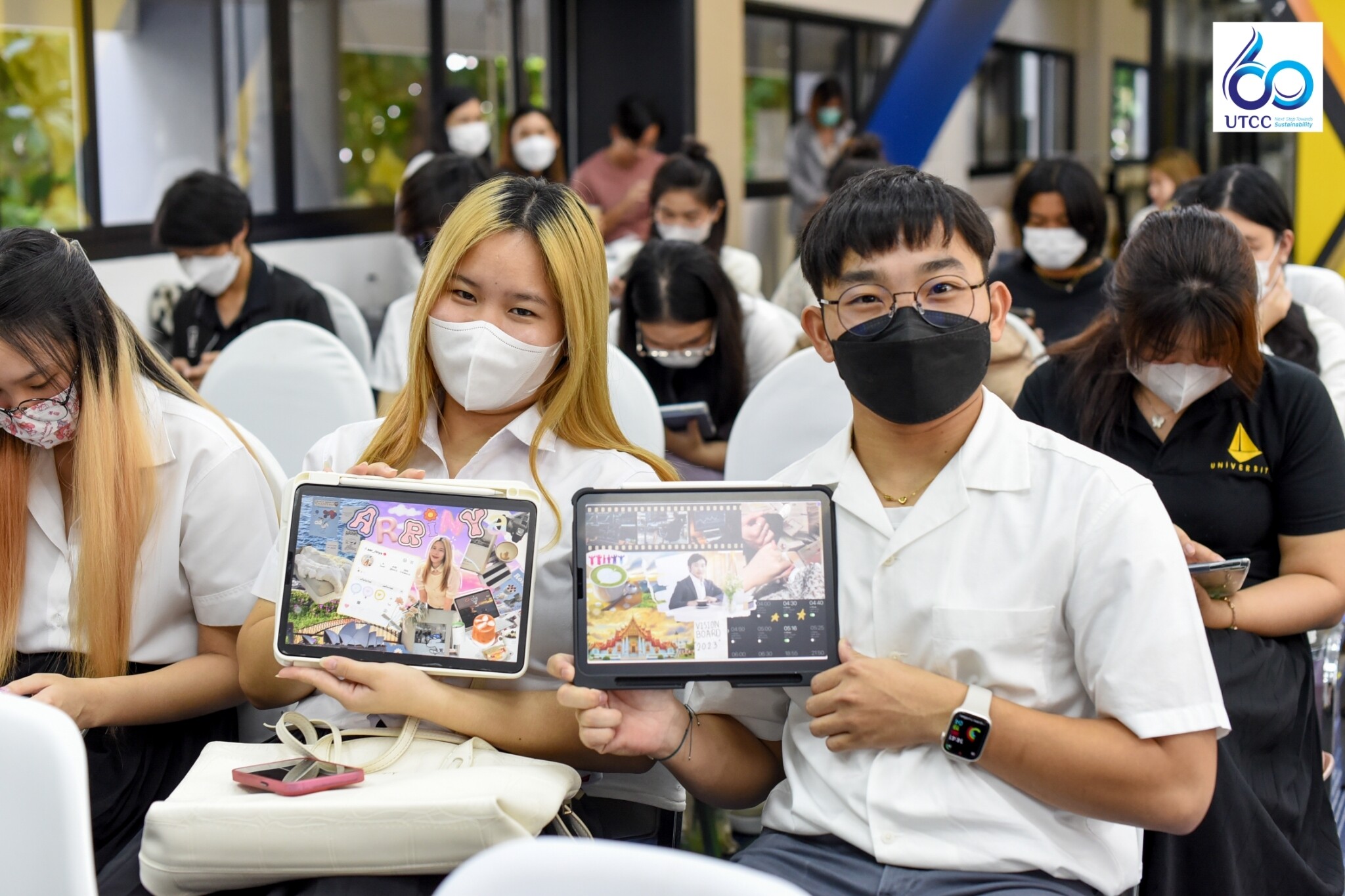 มหาวิทยาลัยหอการค้าไทย UTCC จัดกิจกรรมหัวในหัวข้อ "ออกแบบชีวิตวัยเรียนด้วย iPad"