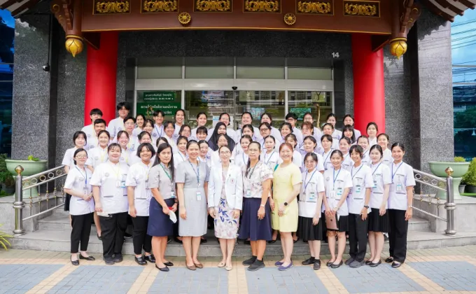 คลินิกการแพทย์แผนจีนหัวเฉียว ให้การต้อนรับคณะอาจารย์และนักศึกษาหลักสูตรแพทย์แผนไทยประยุกต์