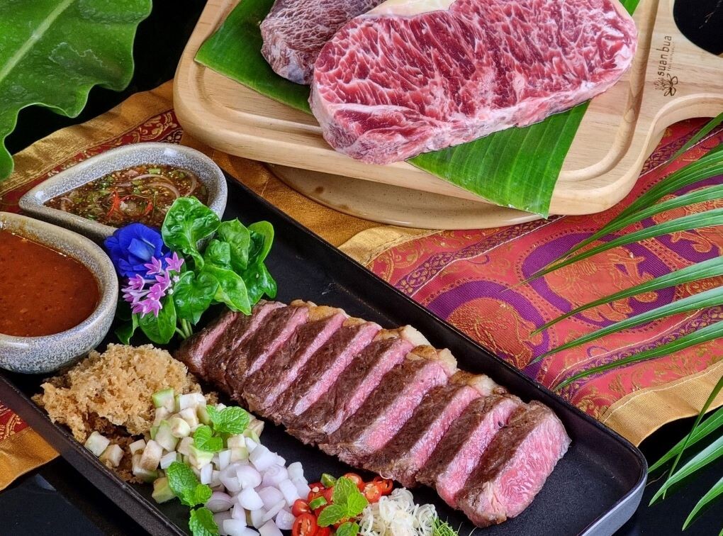สัมผัสรสชาติเนื้อโคชั้นดีของไทย " เนื้อกำแพงแสน " ที่ห้องอาหารสวนบัว เซ็นทาราแกรนด์ ลาดพร้าว