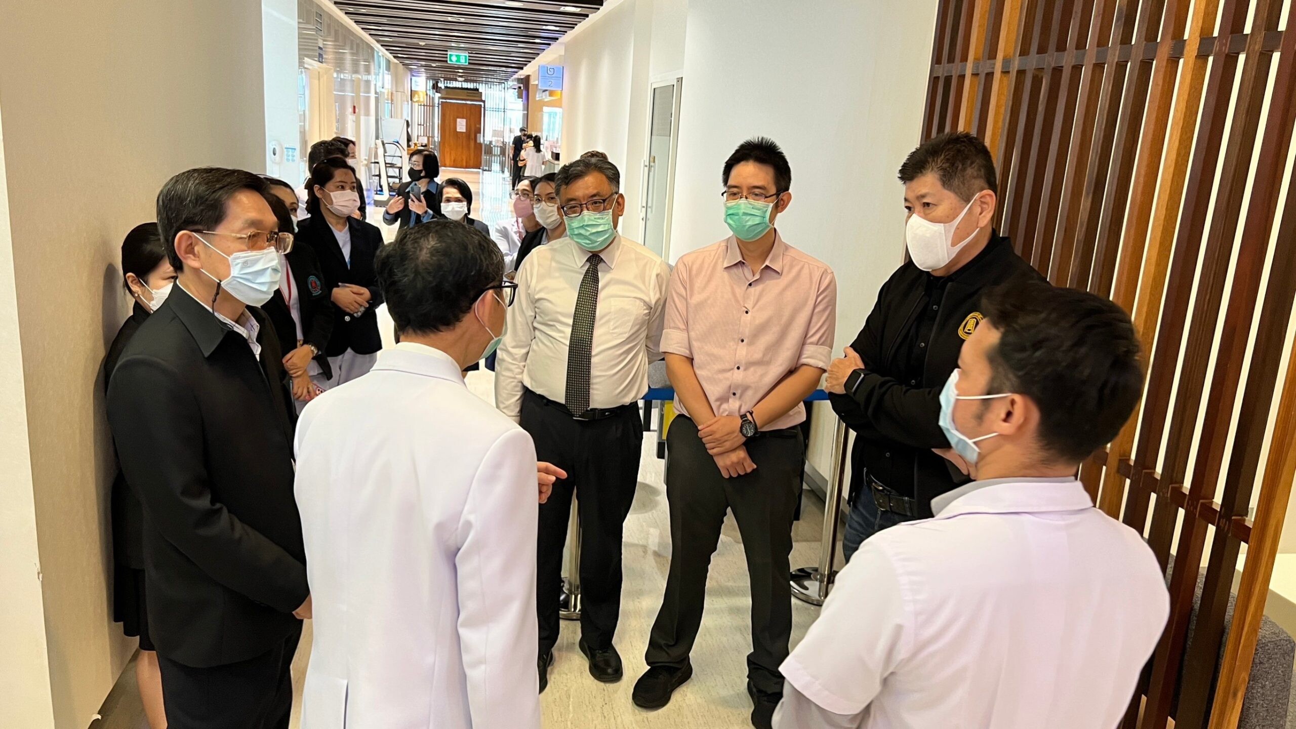 คลินิกการแพทย์แผนจีนหัวเฉียว เยี่ยมชมการดำเนินงานของสถานการแพทย์แผนไทยประยุกต์ คณะแพทย์ศาสตร์ศิริราชพยาบาล