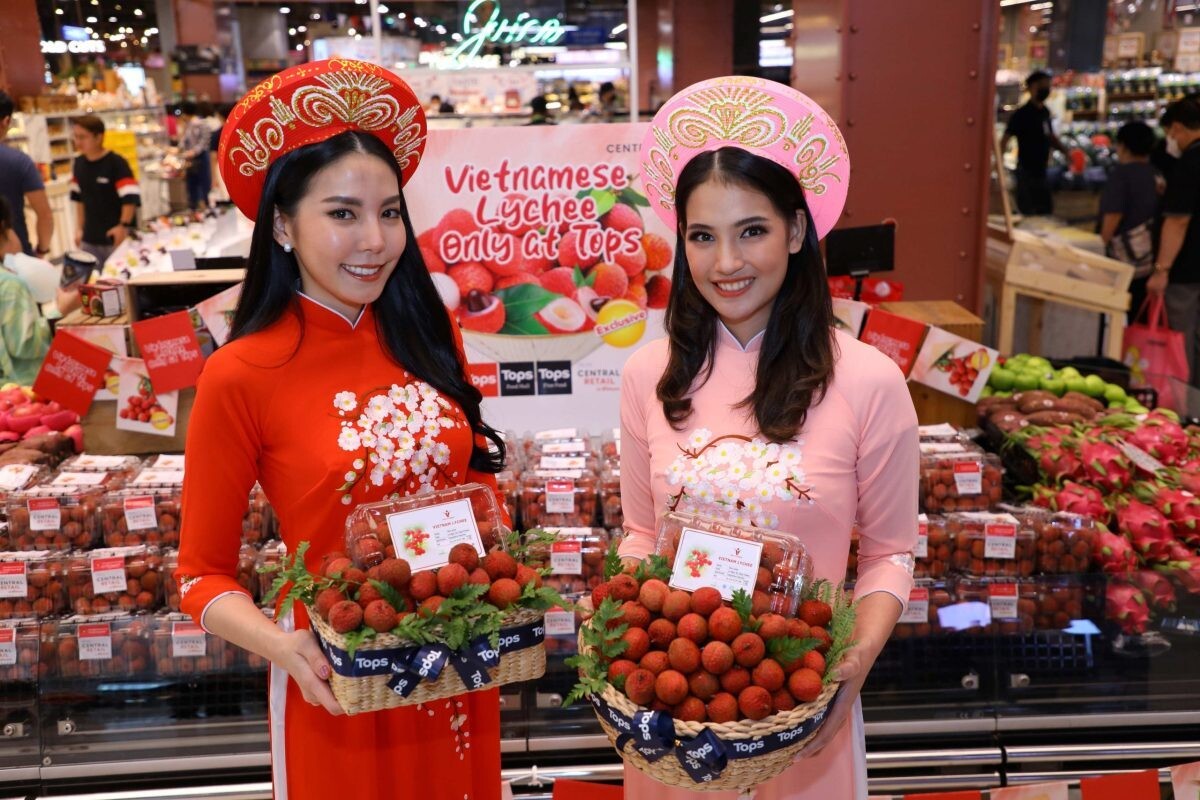 ท็อปส์ เดินหน้าส่งมอบฟู้ดเอ็กซ์พีเรียนส์ที่ดีสุด จับมือสถานทูตฯเวียดนาม เสิร์ฟลิ้นจี่หวานฉ่ำแห่งฤดูกาลให้ผู้บริโภคไทยในเทศกาล "Exclusive Vietnamese Lychee"