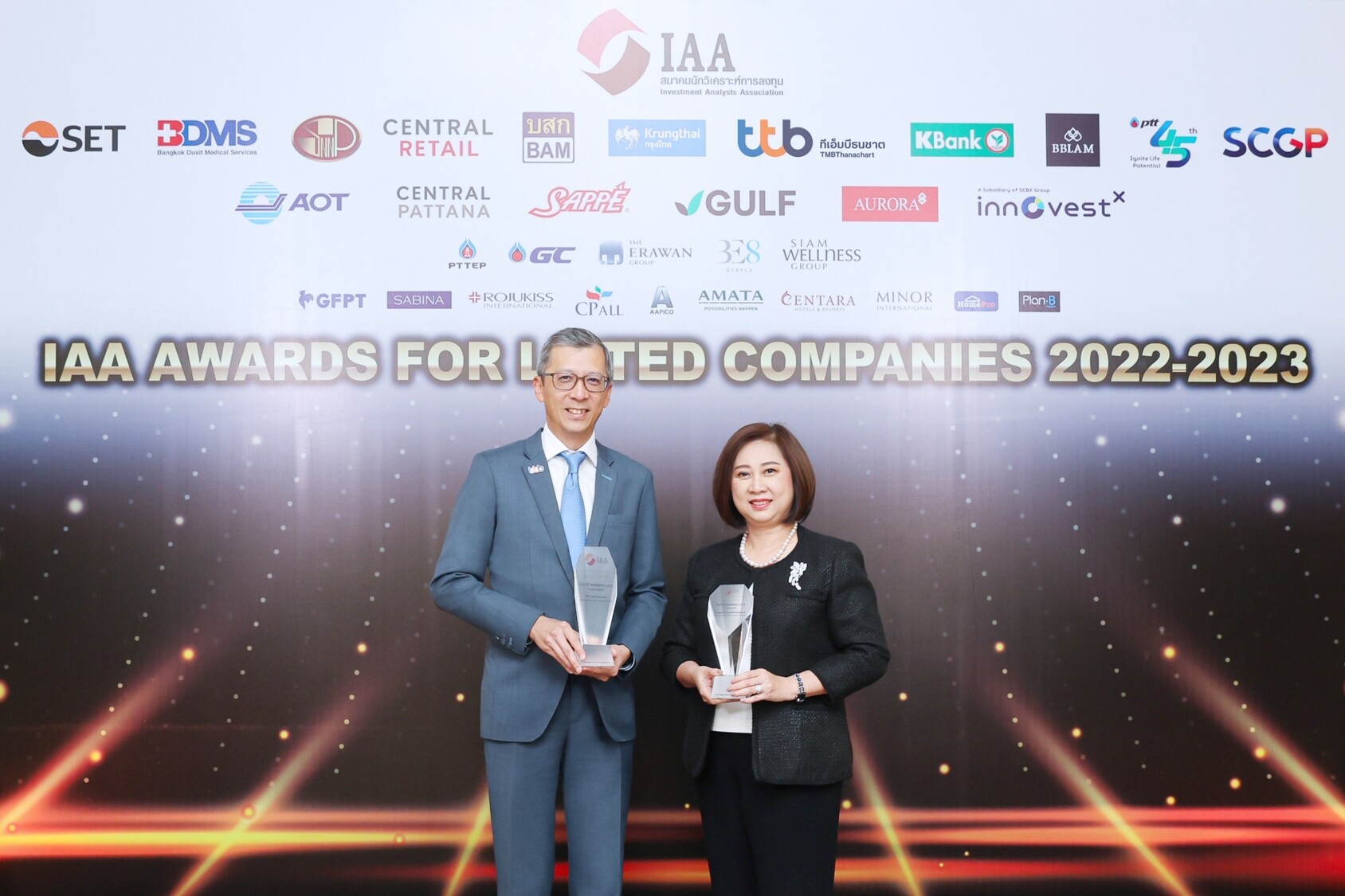 ทีเอ็มบีธนชาต คว้า 2 รางวัล จากเวที IAA Awards for Listed Companies 2022 - 2023 สะท้อนความเป็นเลิศของผู้บริหารในการนำพาองค์กรเติบโตอย่างยั่งยืน