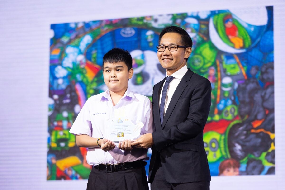 เยาวชนไทยสร้างชื่อเสียงก้องโลก คว้ารางวัล Best Finalist โครงการประกวดภาพวาดระบายสี "Toyota Dream Car Art Contest" ครั้งที่ 16